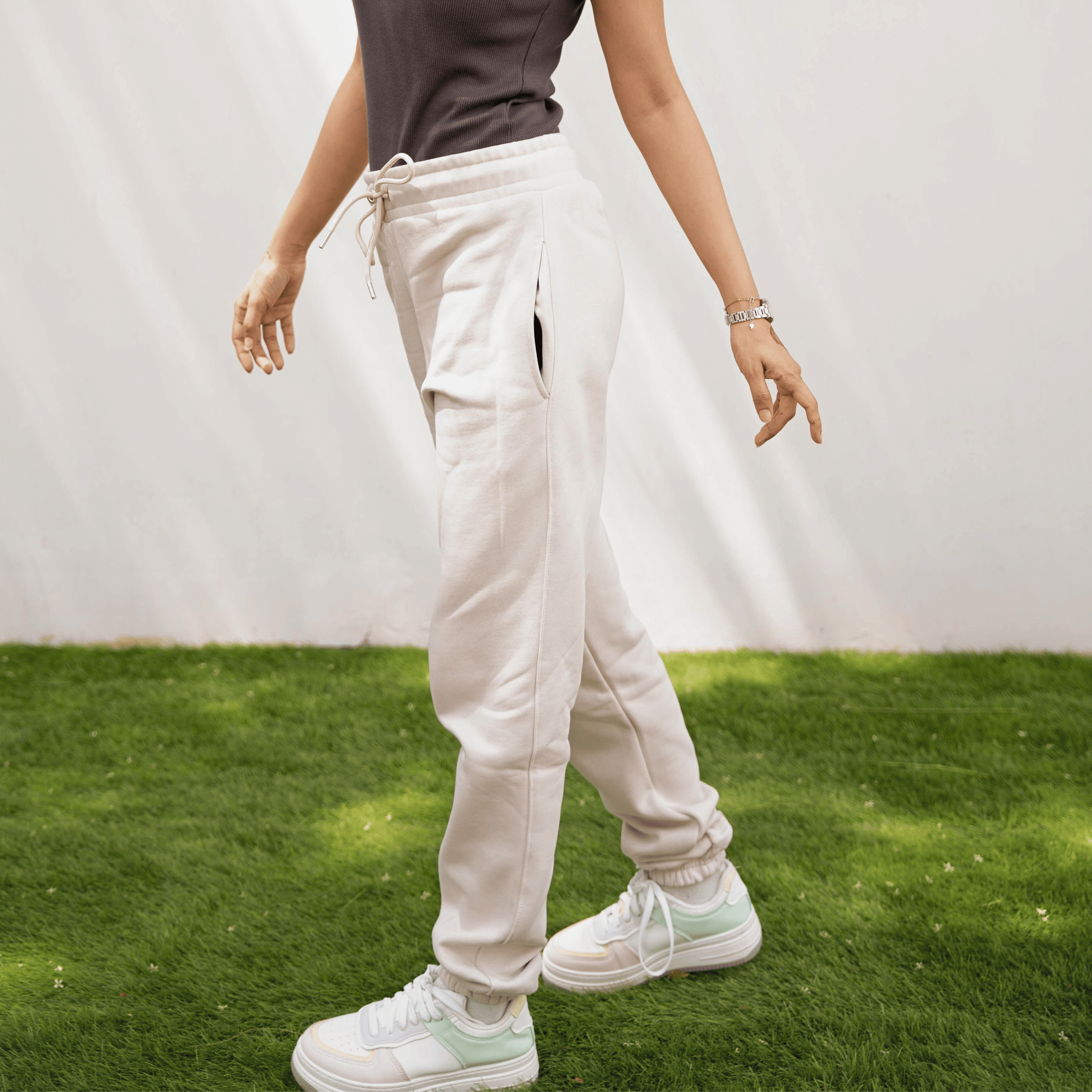 Marshmallow Pink Unisex Fleece Sweatpants (Winter - Friendly) XS - Premium Unisex Sweatpants | LEKSI Pakistan