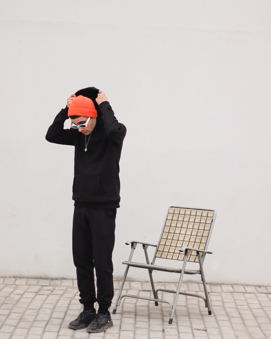 Black Hoodie and Sweatpants Set Cozy and Stylish LEKSI Pakistan