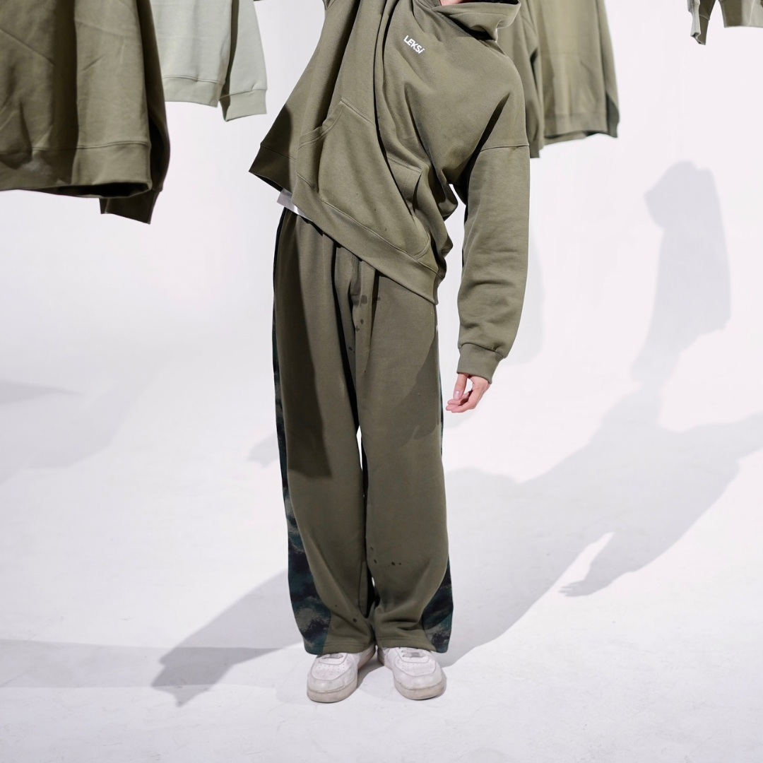 Olive Wavy Unisex Straight Leg Pants
