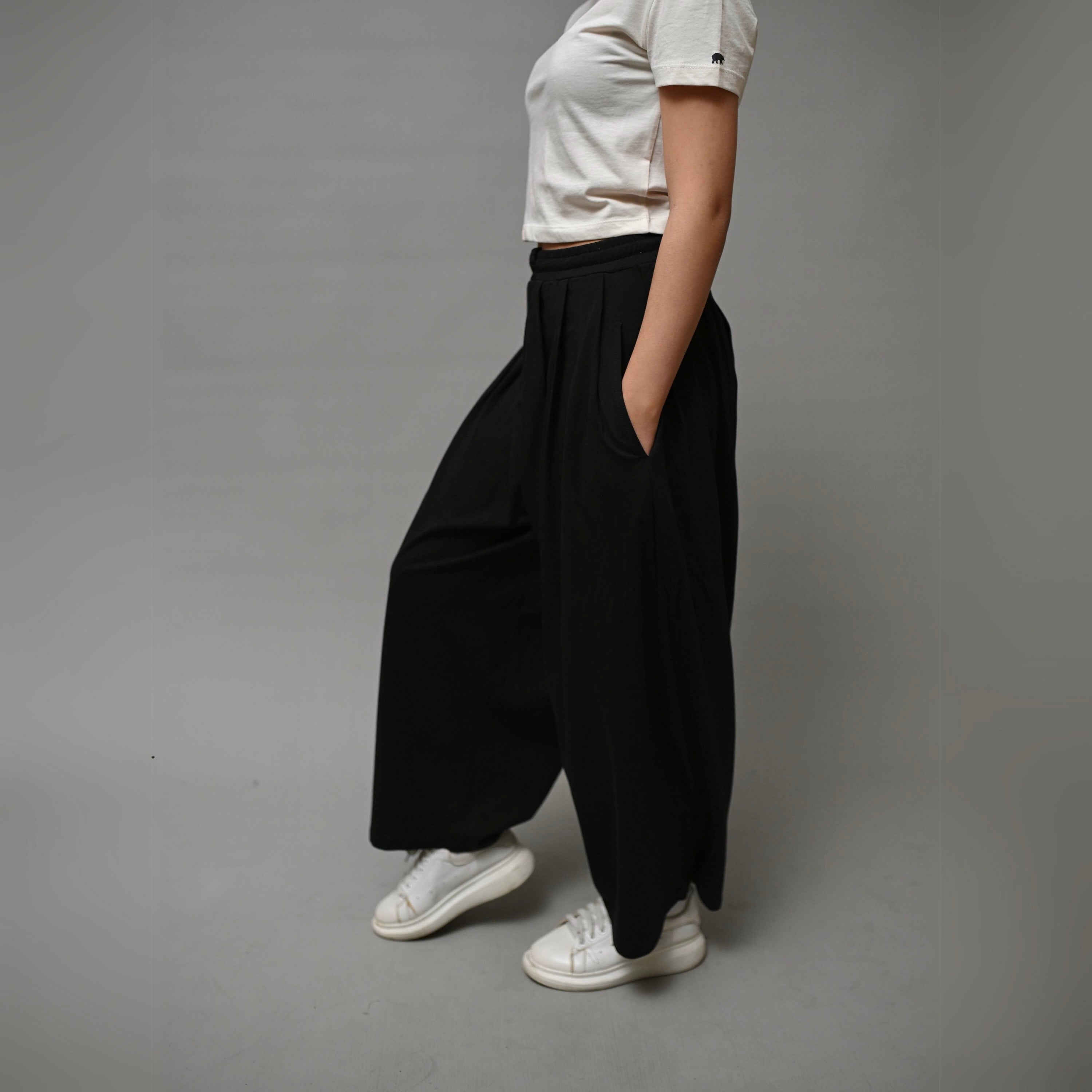 Black Baggy Pleated Pants XS - Premium Unisex Baggy Pleated Pants | LEKSI Pakistan