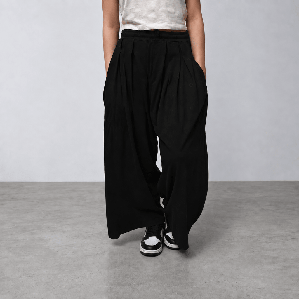 Black Baggy Pleated Pants XS - Premium Unisex Baggy Pleated Pants | LEKSI Pakistan
