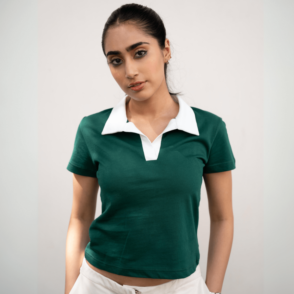 Collared Green Cropped Top XXS - Premium Unisex | LEKSI Pakistan