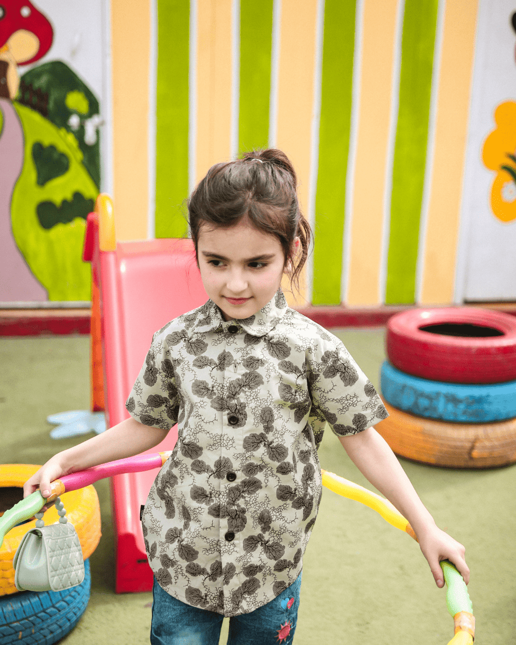 Green Patterned Short - Sleeves Unisex Kids Collared Shirt 3 - 6 Months - Premium Unisex | LEKSI Pakistan