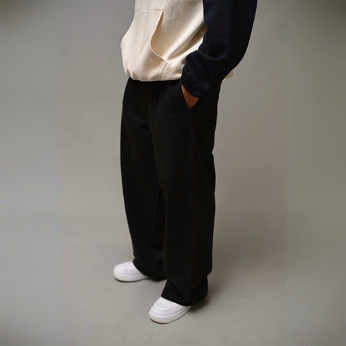 Jet Black Unisex Straight Leg Pants XS - Premium Unisex Straight - Leg Pants | LEKSI Pakistan