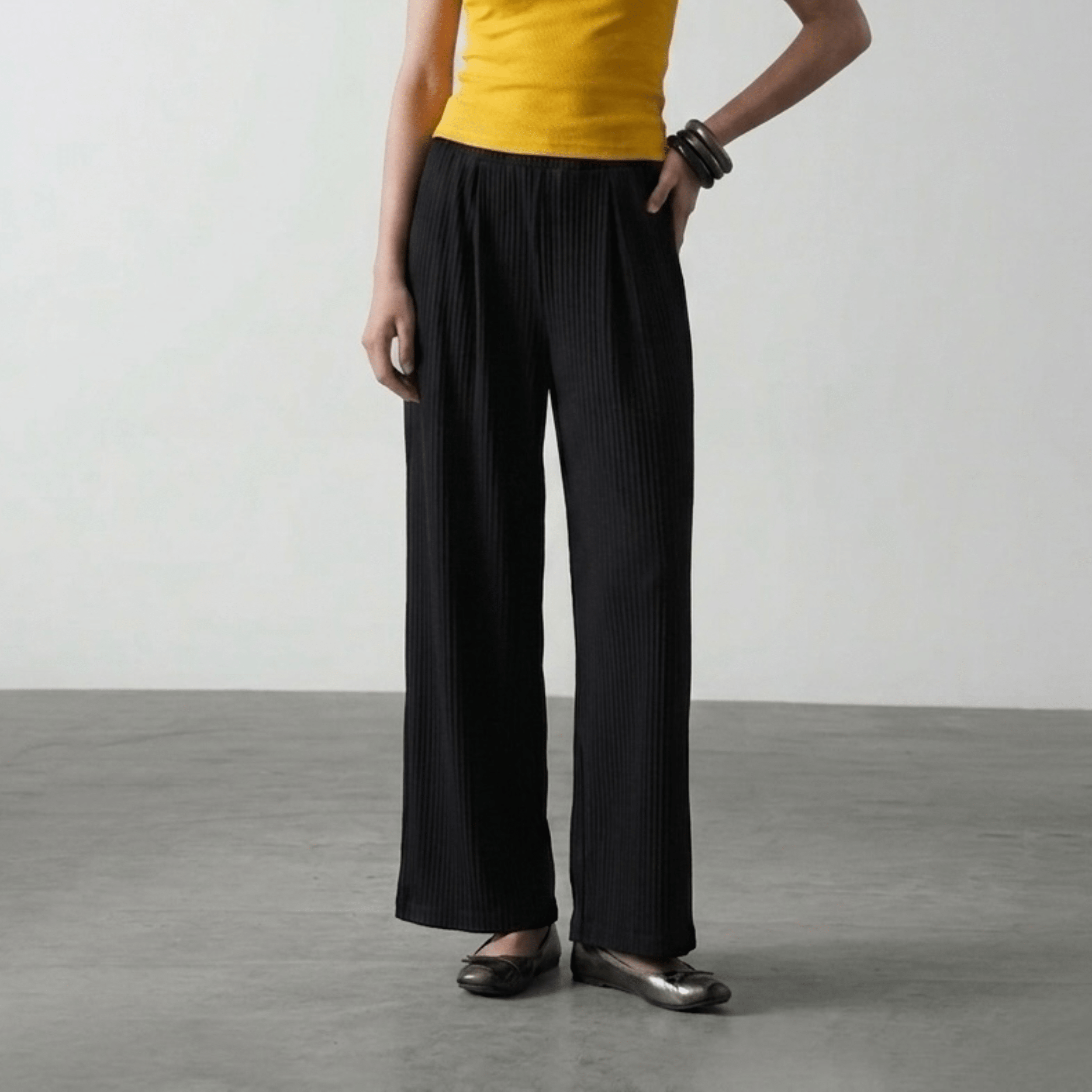Plissé Straight - Leg Pants XS - Premium Unisex Baggy Pleated Pants | LEKSI Pakistan