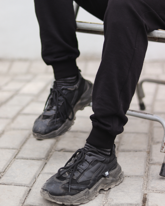 Black Sweatpants With Ribbed Cuffs