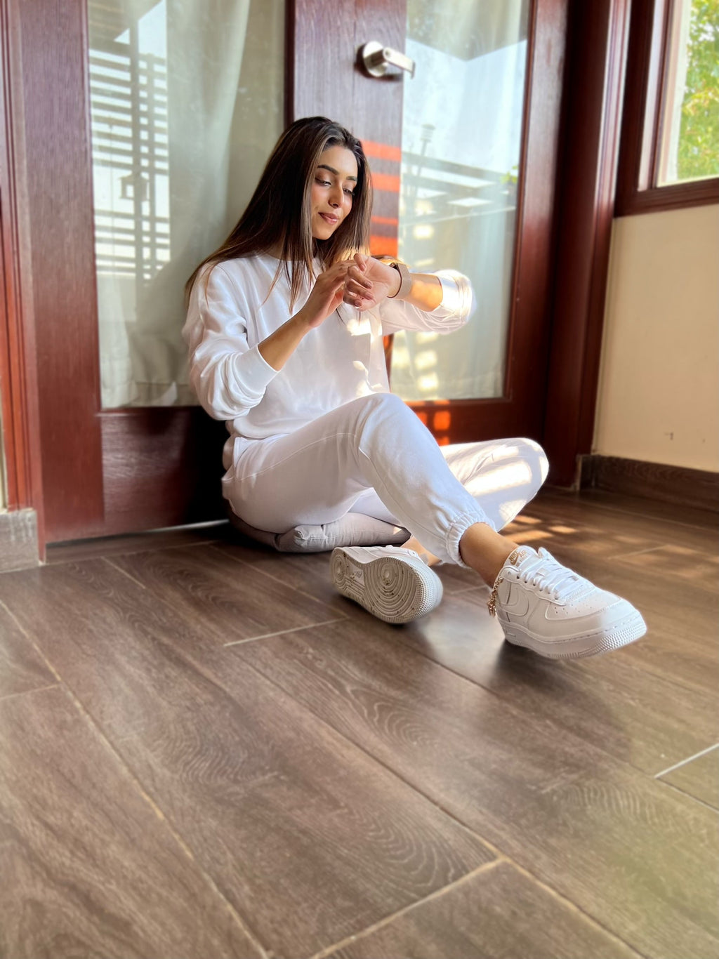 White Unisex Fleece Sweatshirt XS - Premium Unisex | LEKSI Pakistan